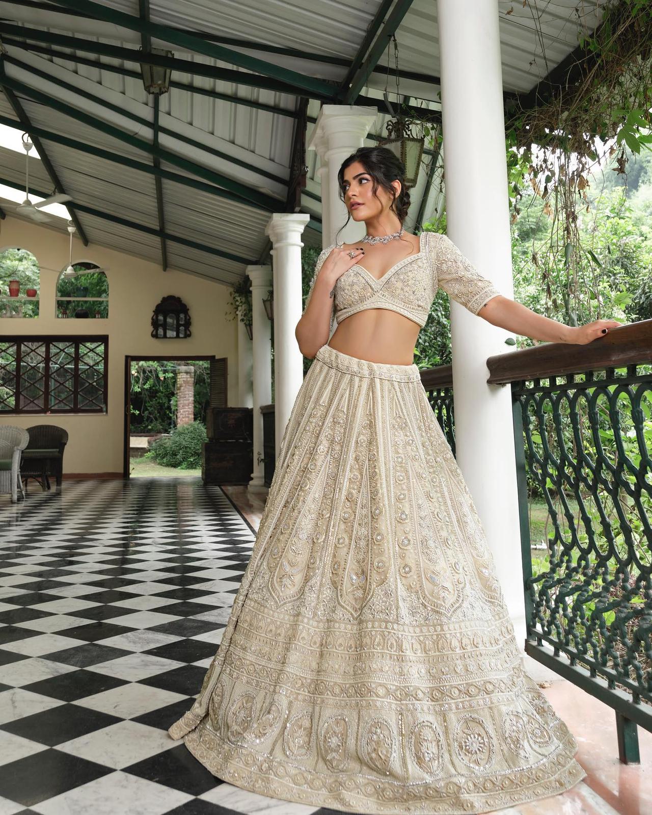 200+ Latest and Best Indian Wedding Dresses for Women and Girls of