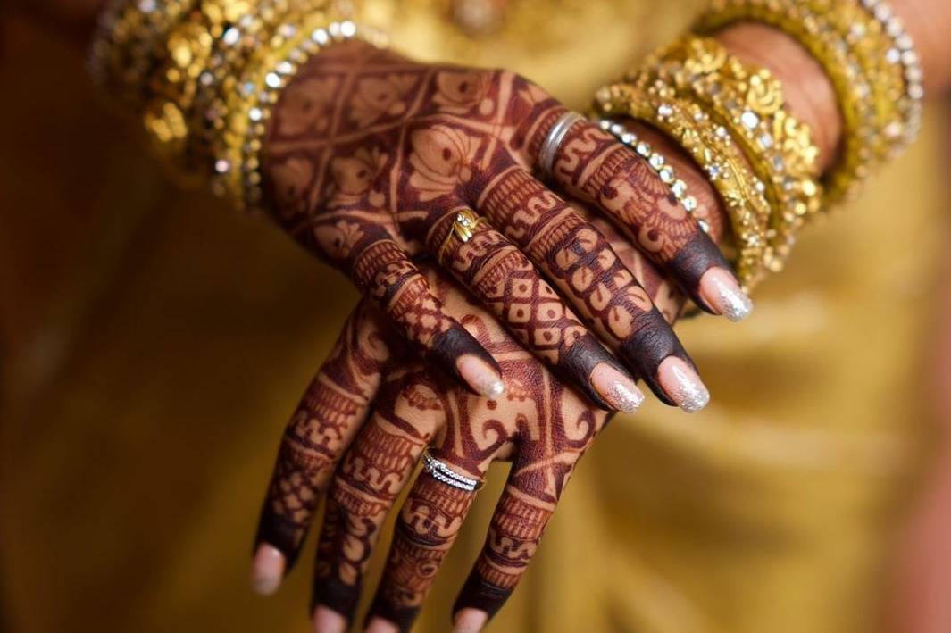 27+ Jaal Mehndi Designs For Any Occasion - Wedbook