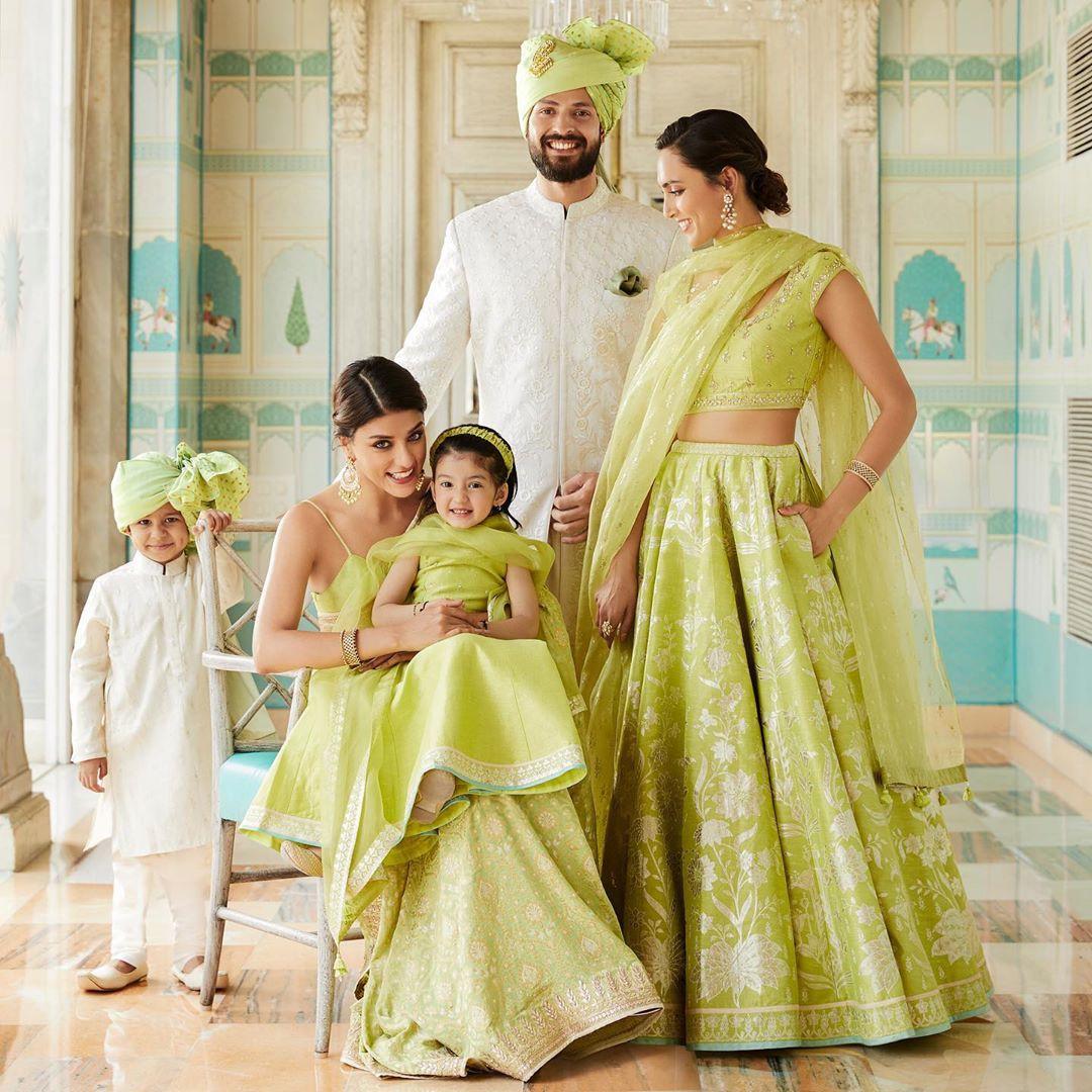 Mom and daughter dresses traditional sale