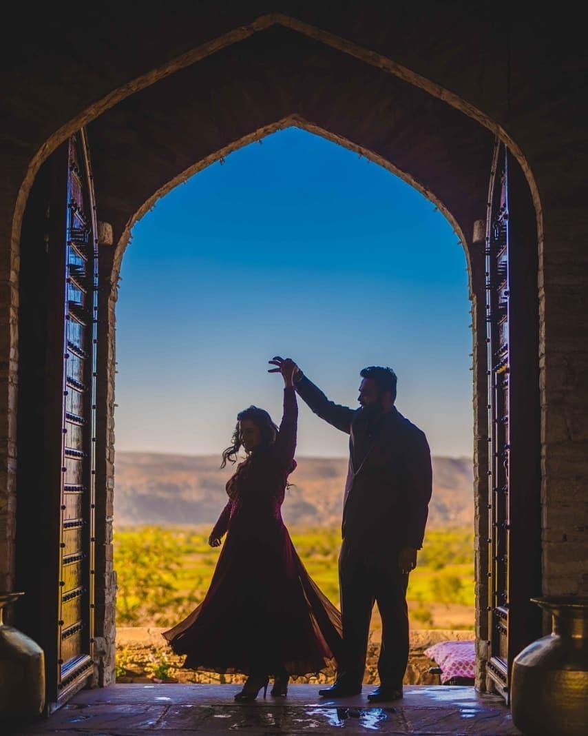 Best Beach Wedding Photos: Real Couples Pose - Florida Beach Weddings