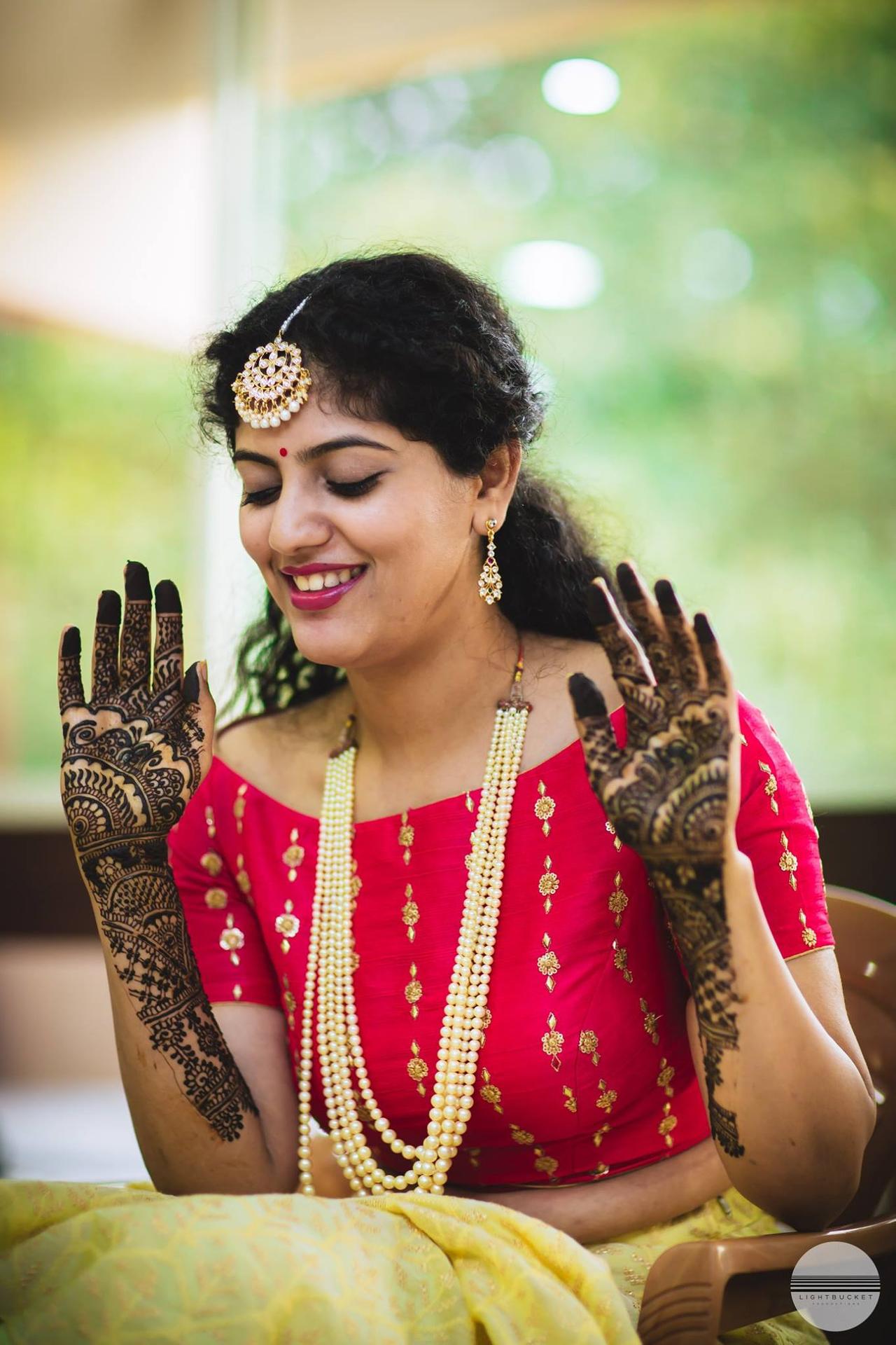 Shaded Mehndi Designs For Bridesmaids To Look Wedding-Ready | HerZindagi