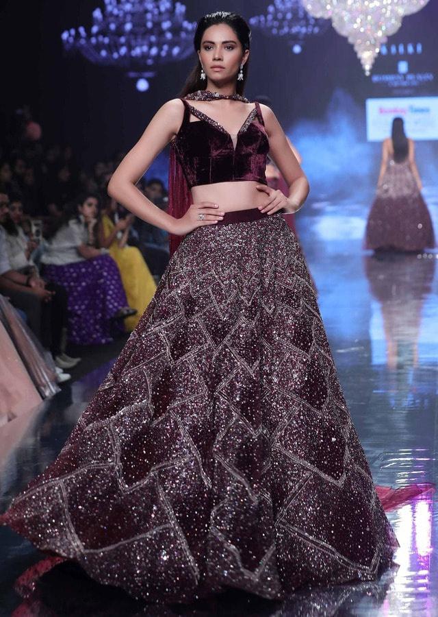 Red Velvet Lehenga and Ghagra Choli: Buy Latest Designs Online | Utsav  Fashion