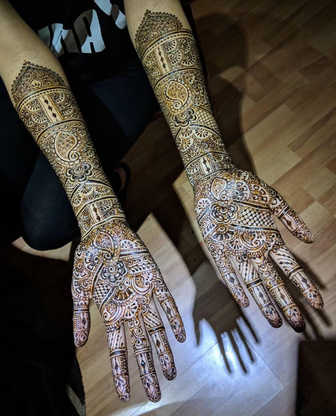 Wonderful full hand mehndi design. | Photo 148024