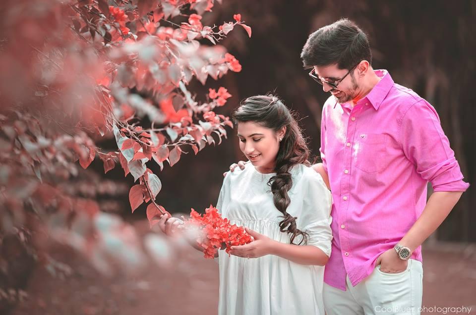Pin by Sulmy Perez on Anniversary photoshoot | Anniversary picture poses, Wedding  anniversary photo shoot ideas, Wedding anniversary pictures
