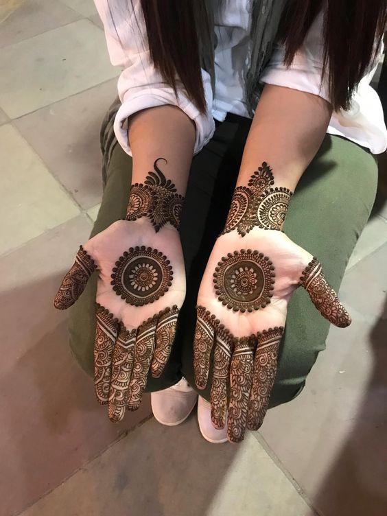 25 + Mandala Mehndi Designs For Every Type of Bride