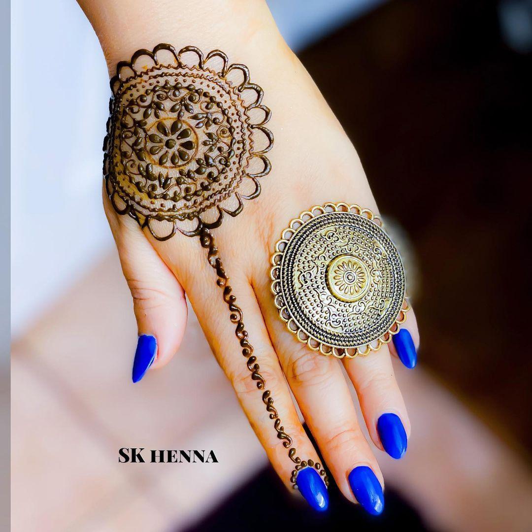 Beautiful One Finger Mehndi Design For EID 2020 - Simple Mehndi Designs For  Beginners - E… | Mehndi designs for beginners, Simple henna tattoo, Henna  tattoo designs