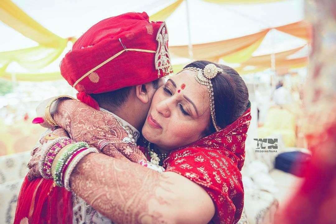 Mom of the groom 🤵‍♂️ simple but elegant half updo ♥️ #hairdo #halfup... |  TikTok