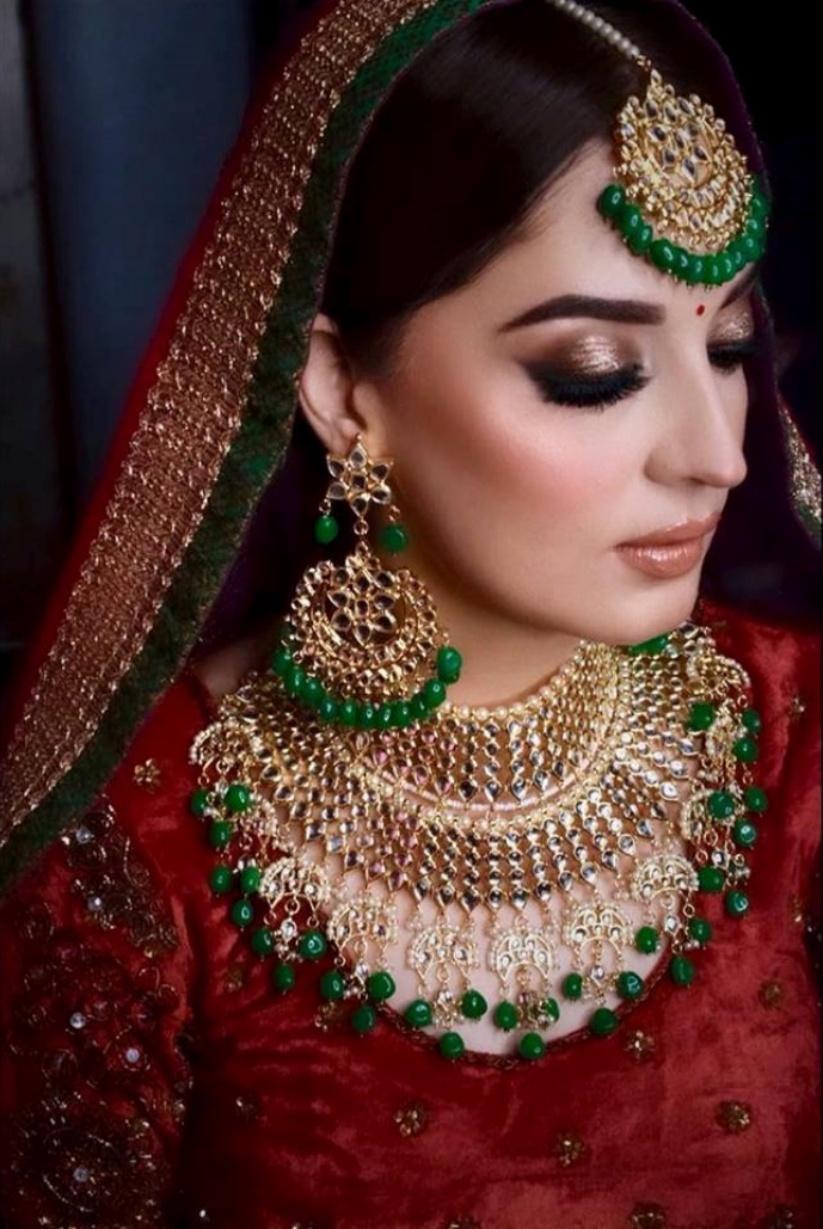 Stunning simple bride look | Simple bride, Best bridal makeup, Bridal makeup