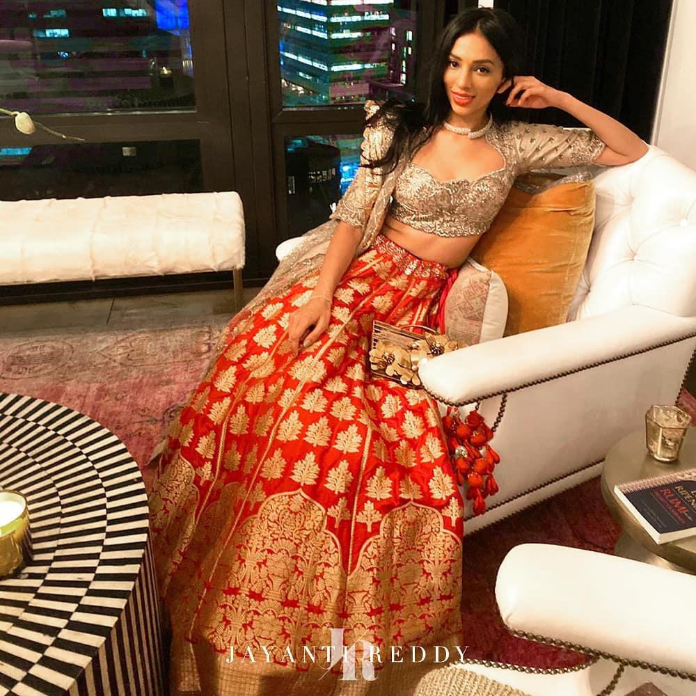 8 BANARASI BROCADE LEHENGAS ON RENT 🥰 - Style and Fashion @ DateTheRamp!