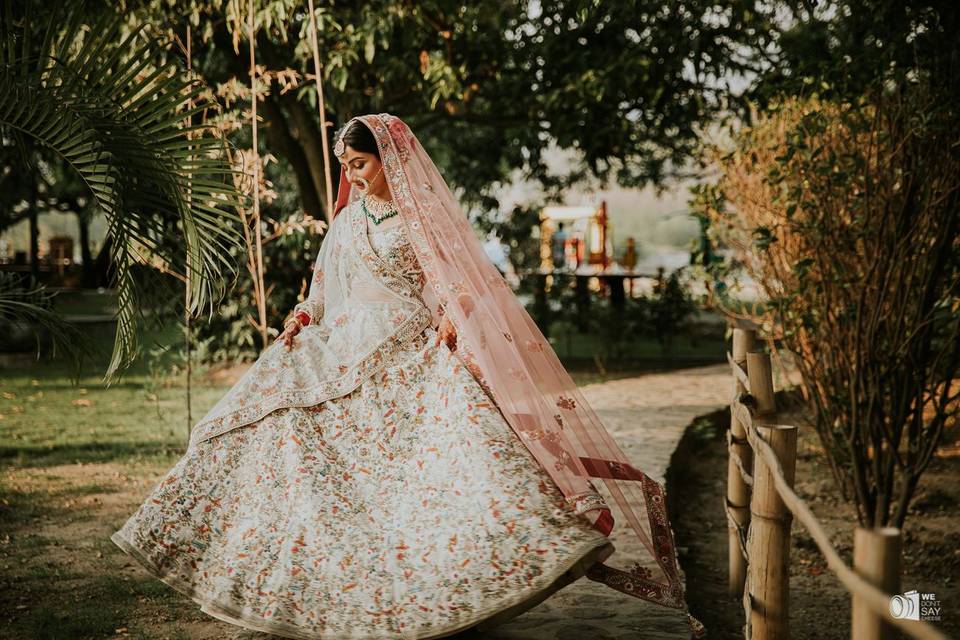 Wedding gowns in outlet chandni chowk