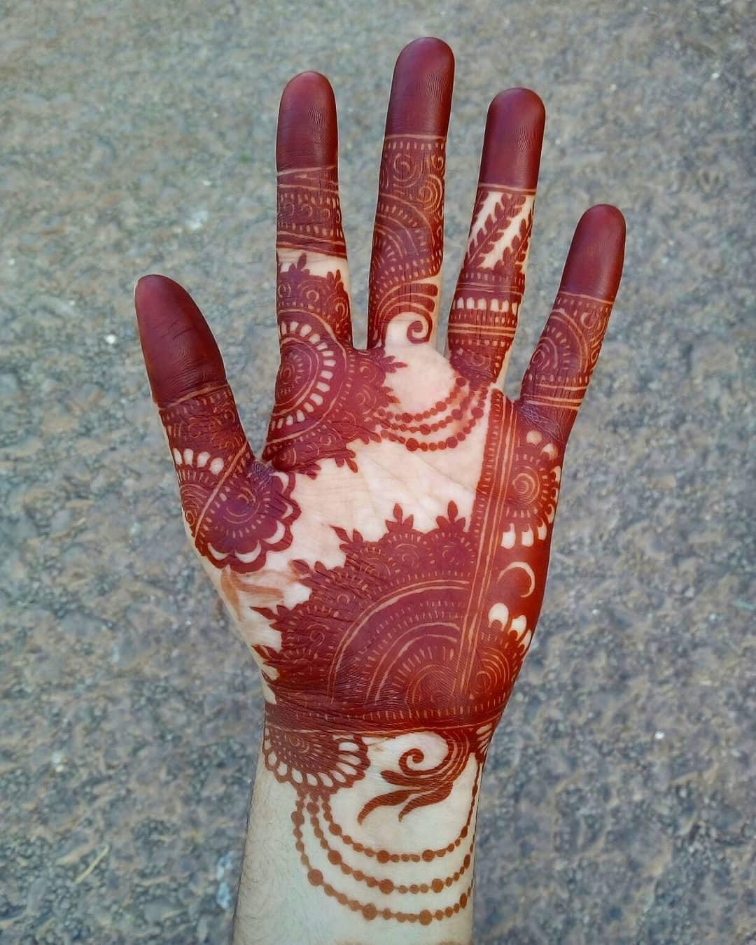 60+ Modern Palm Mehndi Designs & Ideas For Brides-To-Be