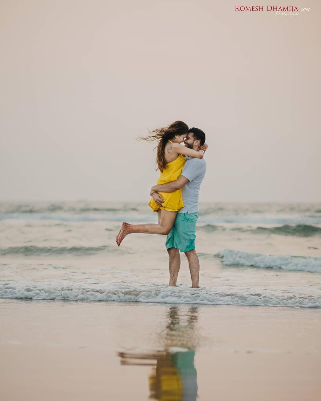 Goa honeymoon couple hi-res stock photography and images - Alamy