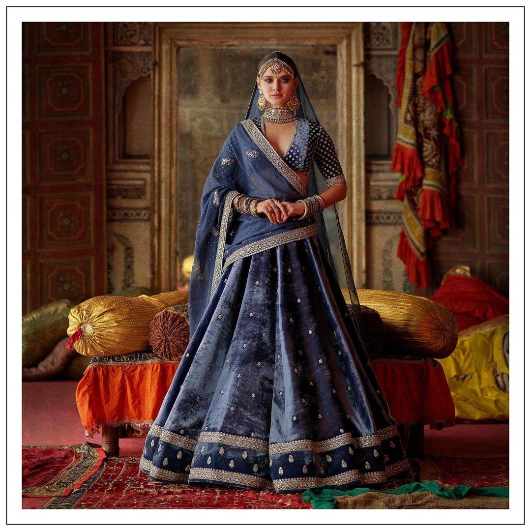 Mint Green Net Lehenga Choli Indian Wedding Wear Lengha Chunri Skirt Velvet  Top | eBay