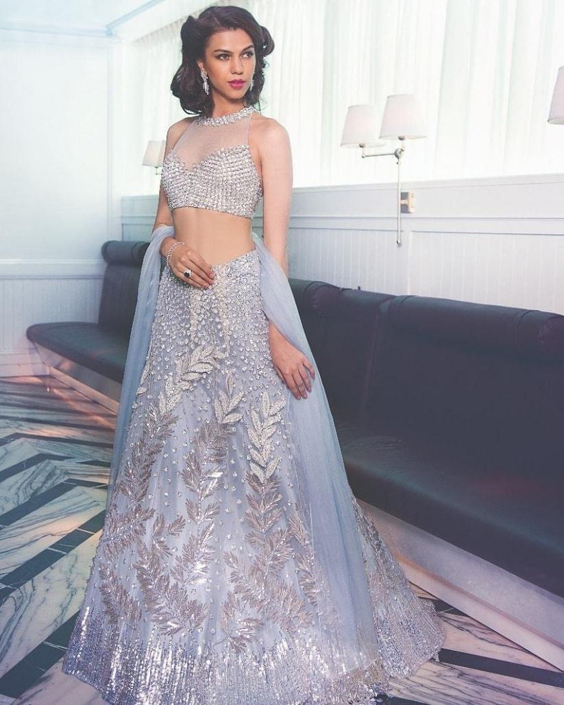 Lehenga Back Blouse Designs To Try This Wedding Season | Femina.in