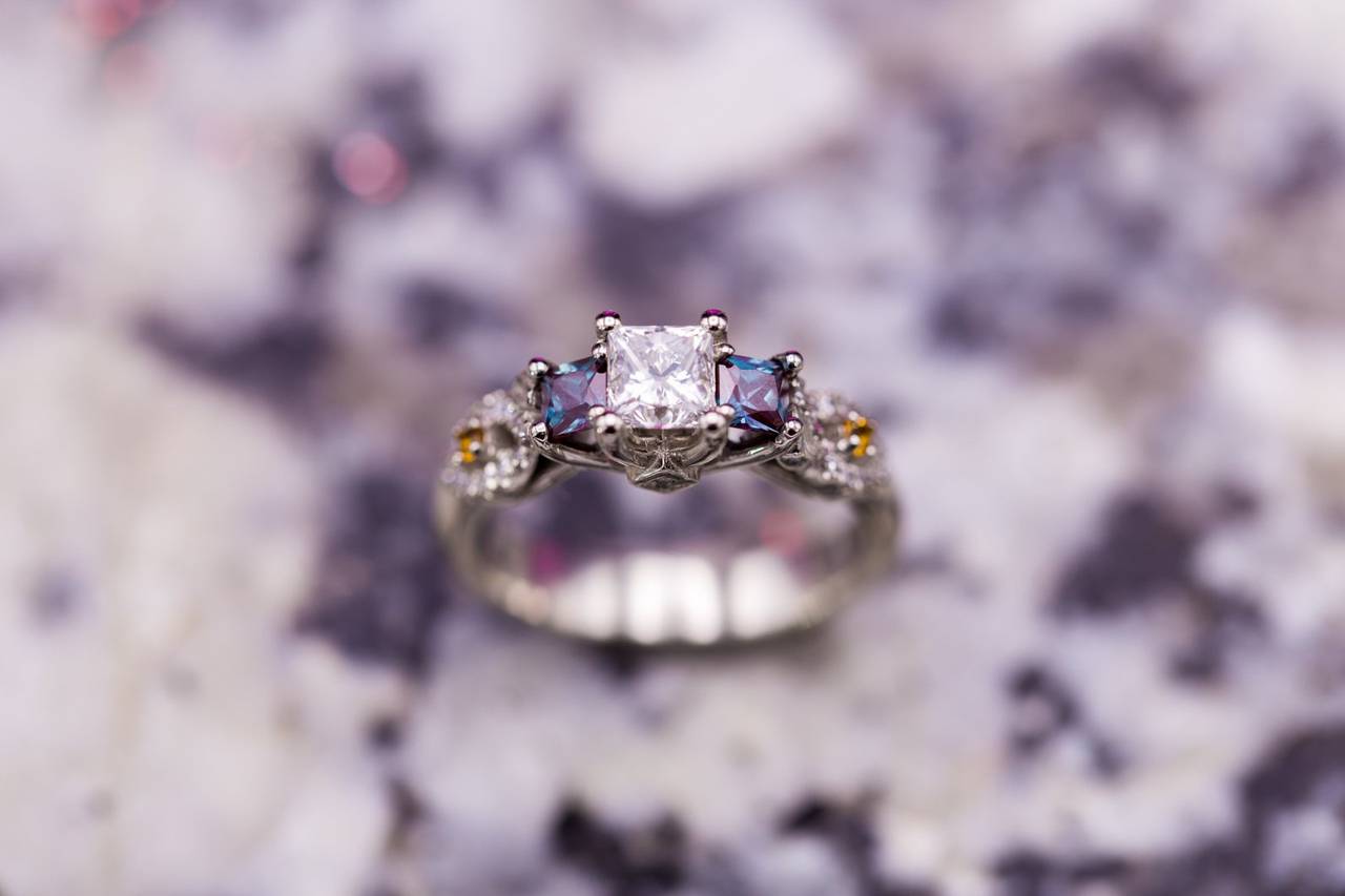 Shanel: Rose Gold Princess Cut Diamond, Twisted Band Ring | Ken & Dana  Design