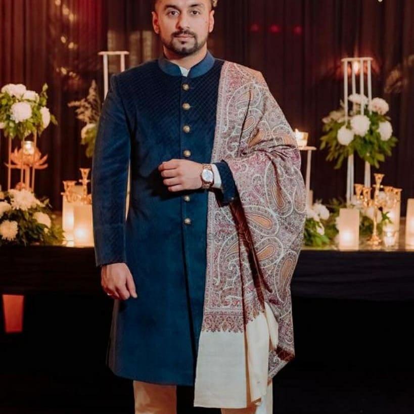 Marriage dress shop for groom brother