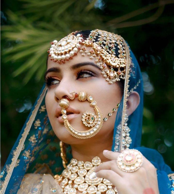 Gold nath deals design for bride