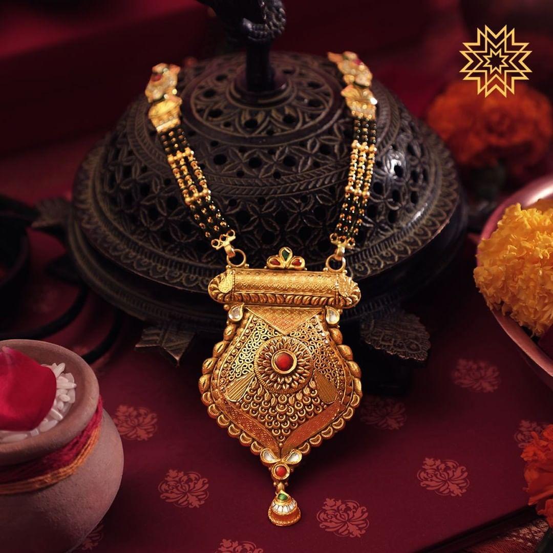 Gorgeous Gold Mangalsutra Chain Designs 