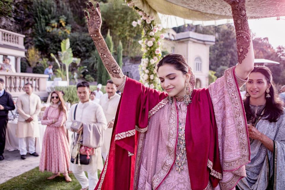 Bollywood Bridal Outfits You Must Check Now for Some Inspo