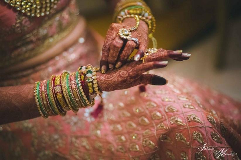 15+ Intricate Floral Mehendi Designs We're Gushing Over! | WeddingBazaar