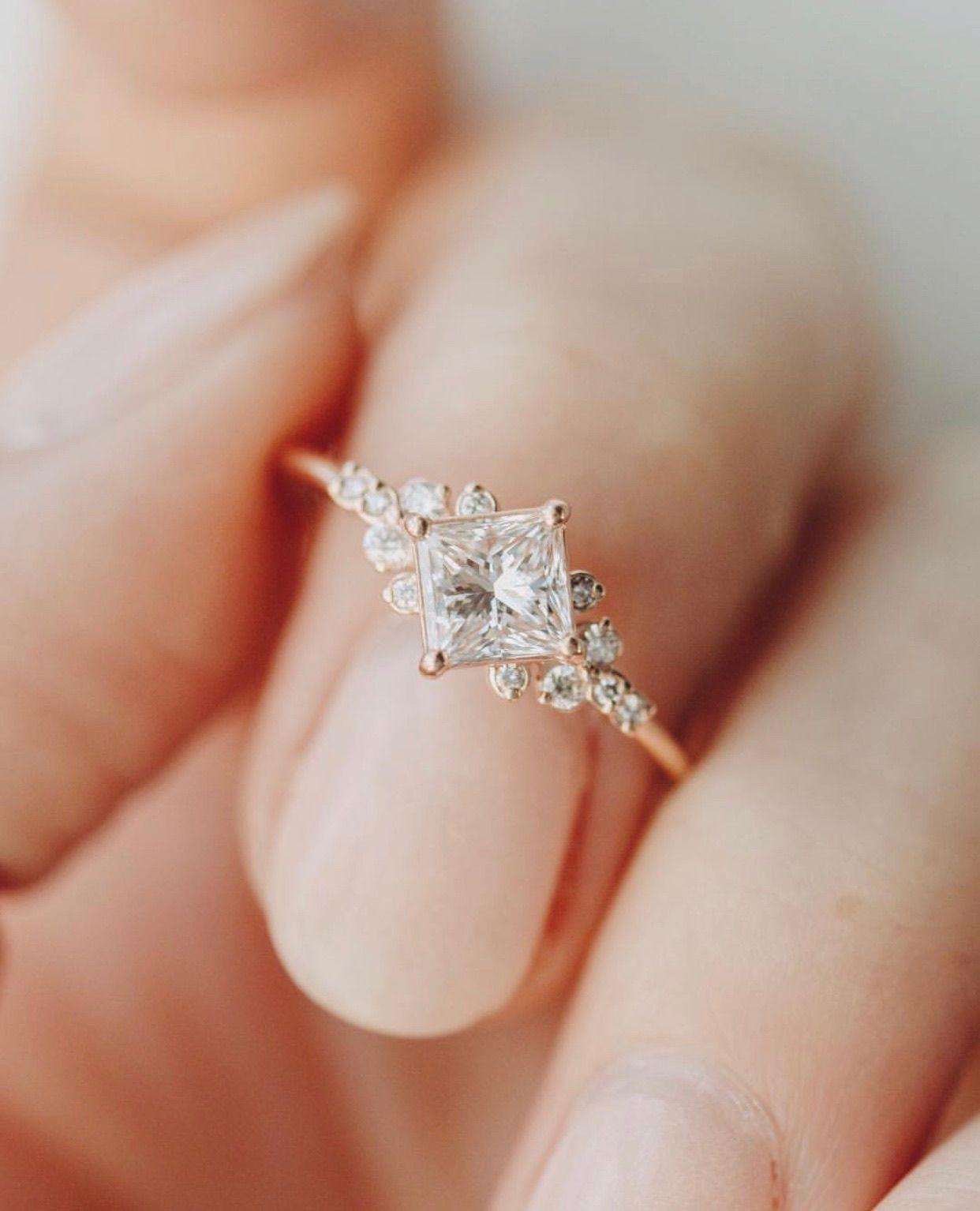 Top 10 Minimalistic Engagement Rings of 2019 – Raymond Lee Jewelers