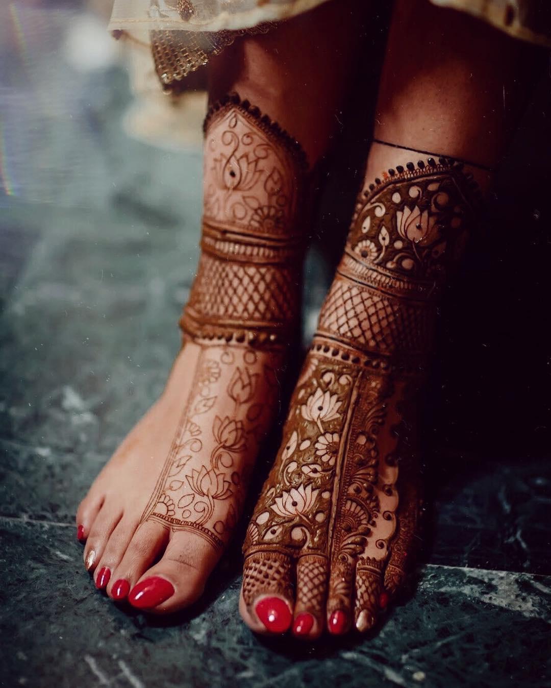 150+ Latest Foot Mehndi Designs for 2022, Simple Easy Foot Mehndi Design