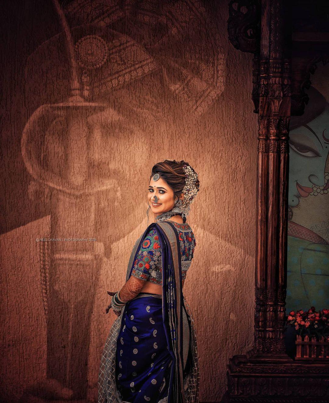 Indian Traditional Beautiful Young Girl Saree Stock Photo 1393196639 |  Shutterstock