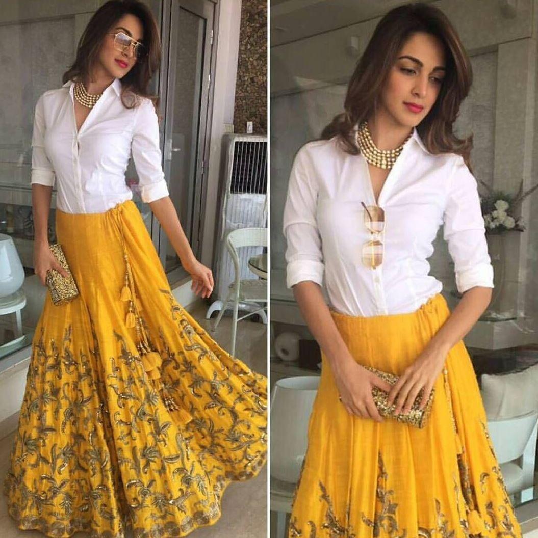 Gold French Satin Lehenga Skirt Design by Anand Bhushan at Pernia's Pop Up  Shop 2023