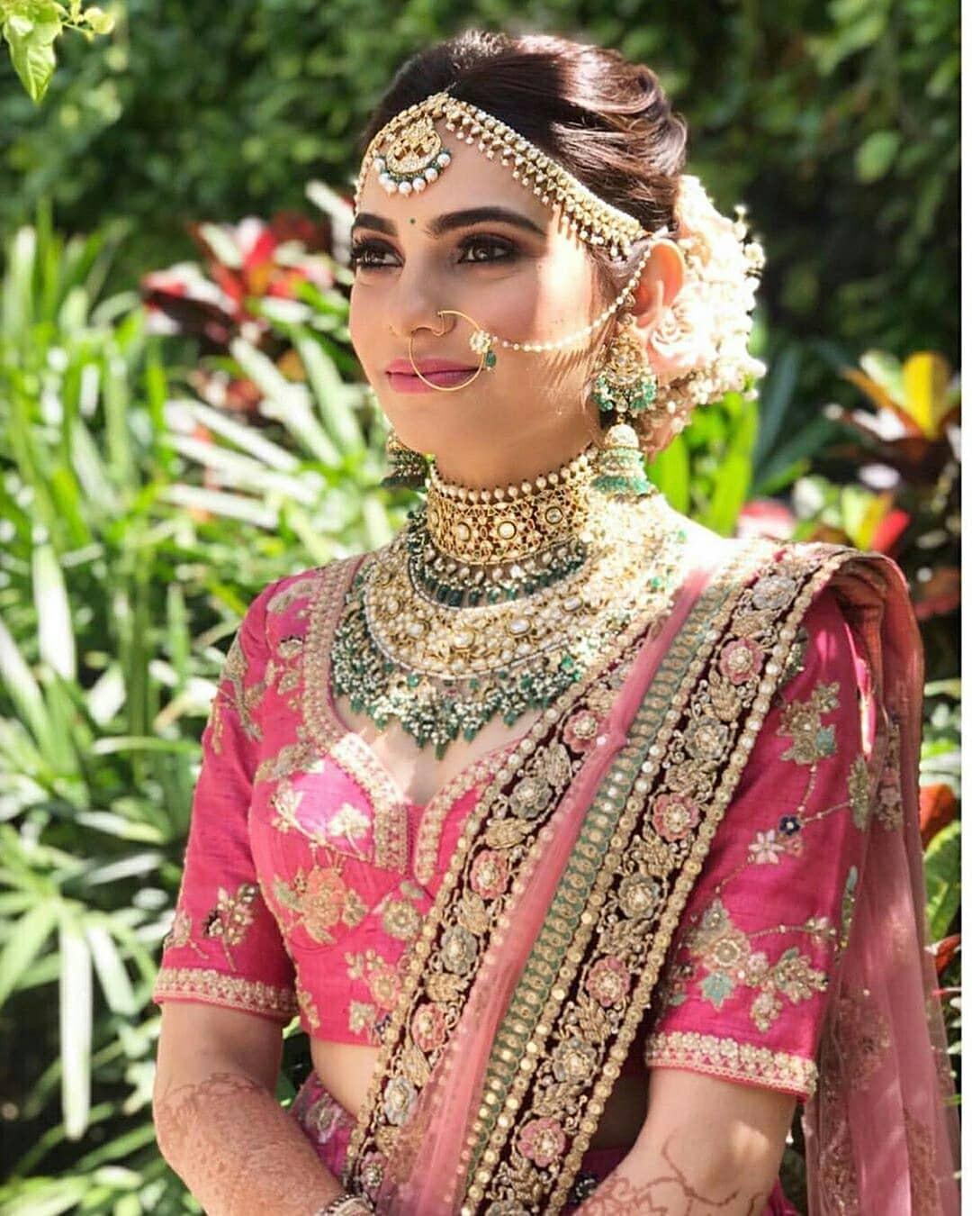 Trending Bridal Hairstyles That Will Be A Hit This Wedding Season!￼ –  ShaadiWish