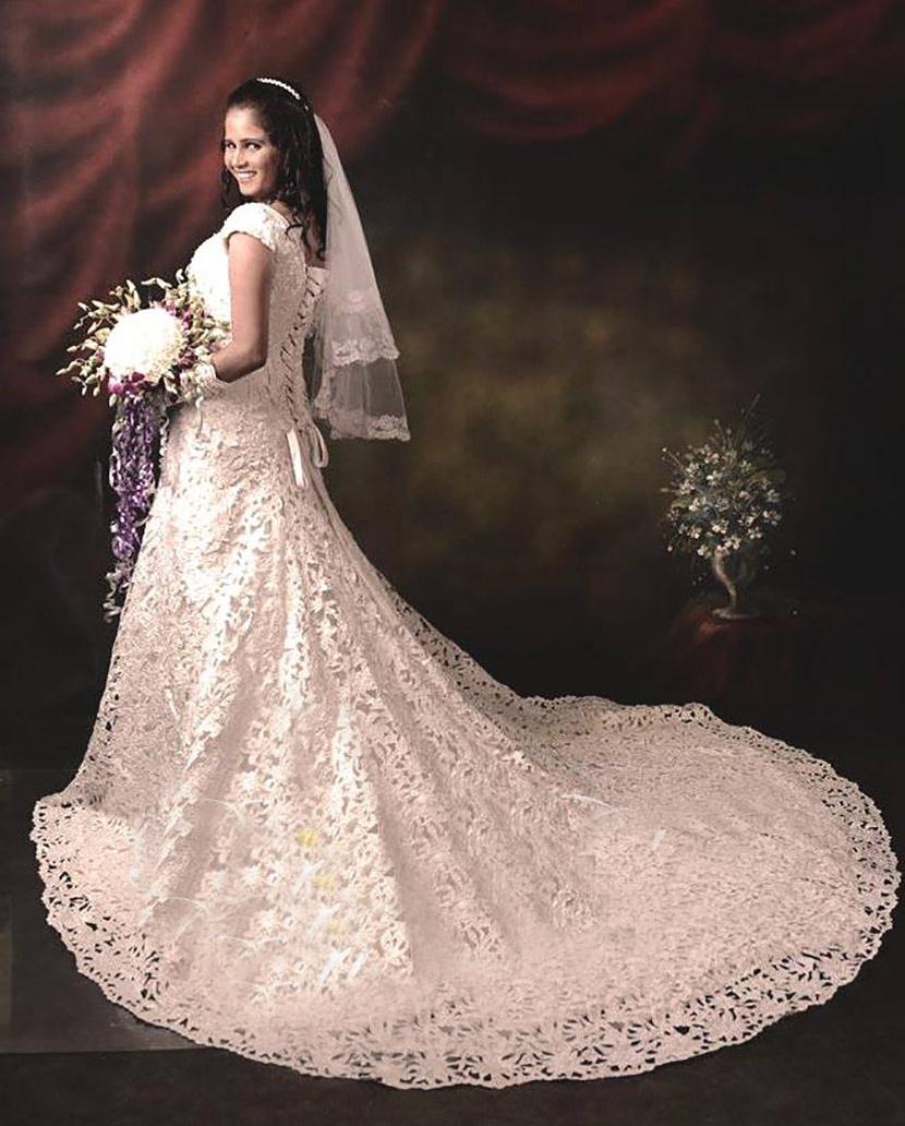 Wedding gown for rent hotsell near me