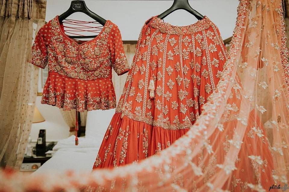 Refurbish Your Mom's Wedding Lehenga Choli to Add a Vintage Old World Charm to Your Wedding Outfit