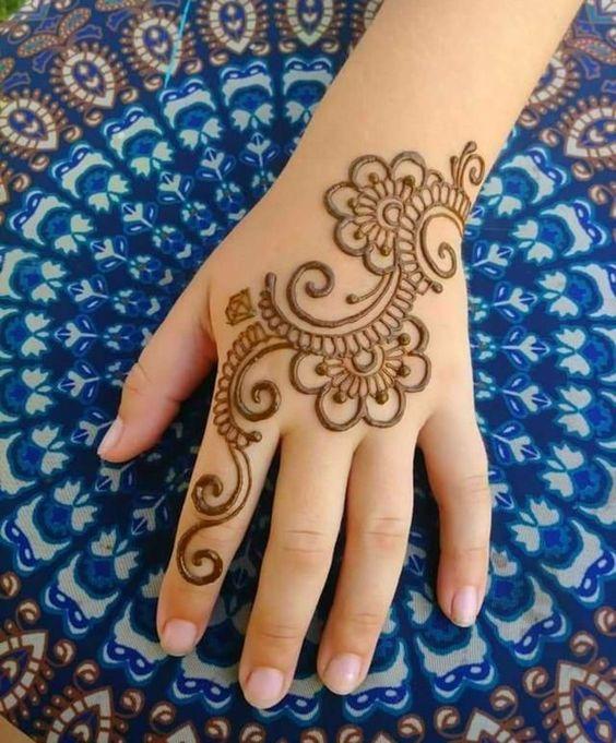 100+ Simple and Easy Mehndi Designs for Kids