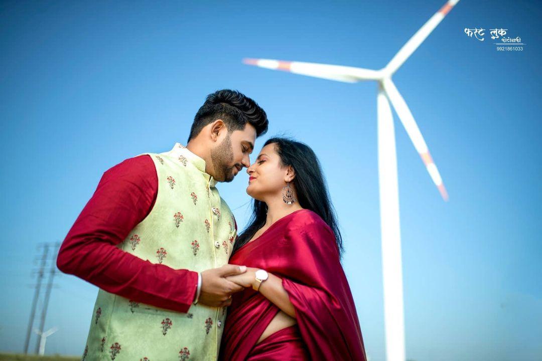 Beach Engagement Photoshoot Poses