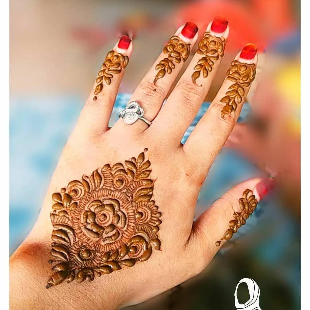 Simple, stylish and easy mehndi designs | Multan