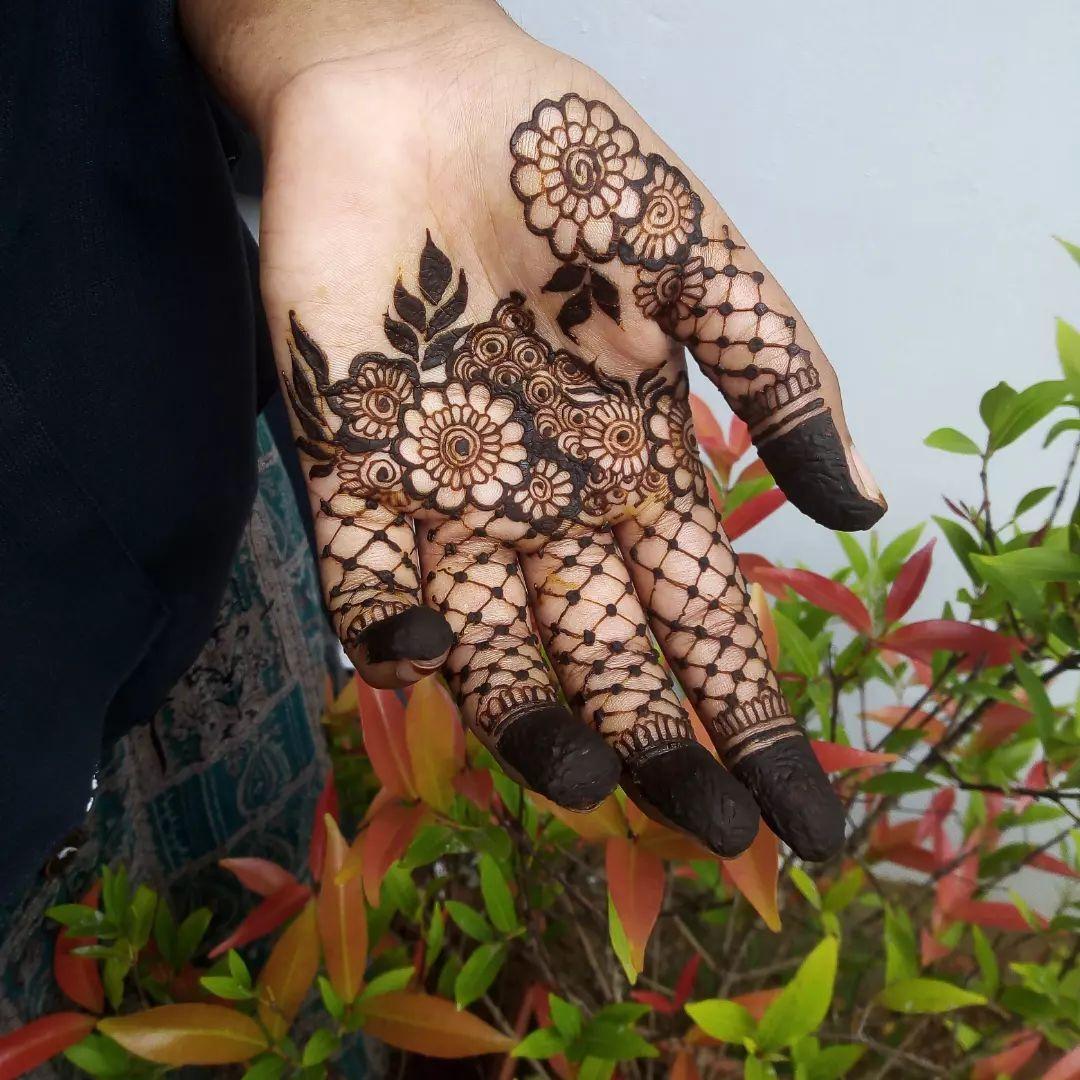 Prettiest Net Henna Designs (Jaal Mehndi Designs) For Any Occasions | Mehndi  designs for girls, Mehndi designs, Mehndi designs for kids