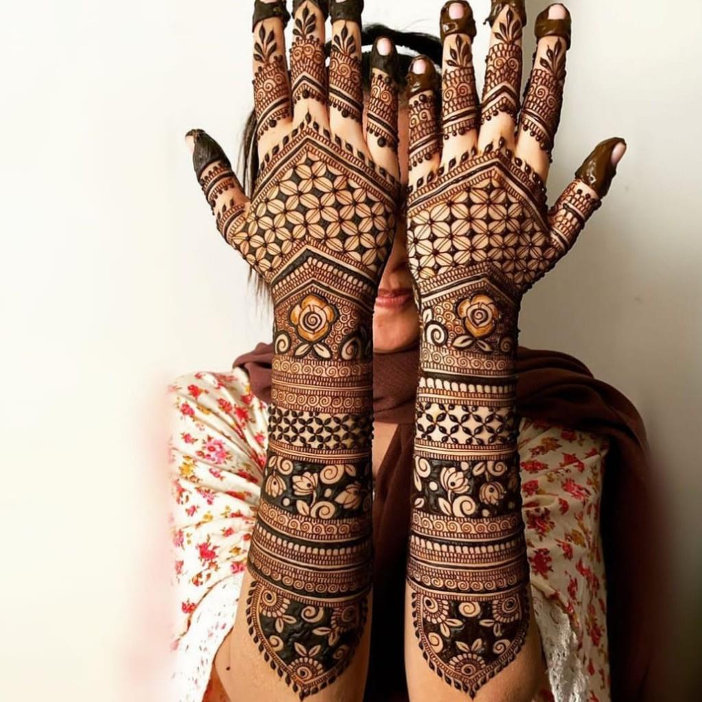 26 Back Hand Mehndi Design, Back Mehndi Design WeddingWire