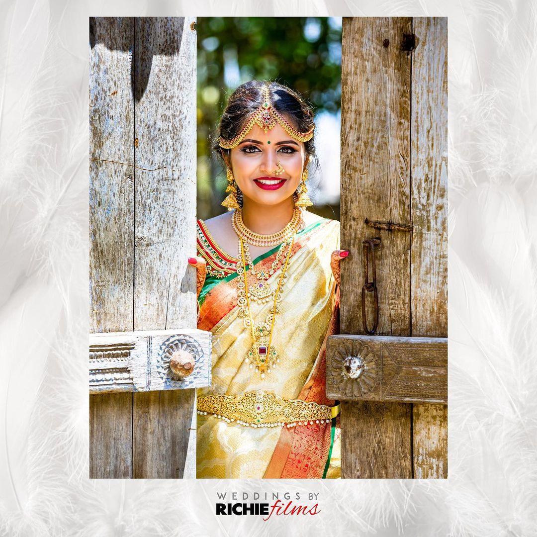 Top 10 Bridal Saree Ideas - Bridal Saree Inspo - Weva Photography | South  indian wedding hairstyles, South indian wedding saree, Indian bride poses