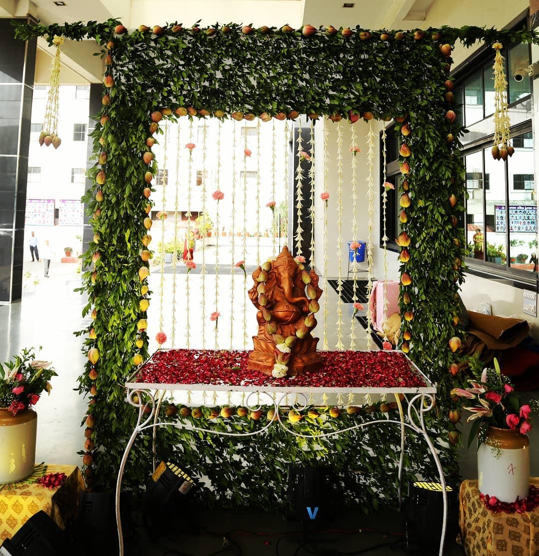 8 Beautiful Ganpati Decoration Ideas That Are Just Perfect For Your Wedding  Functions.
