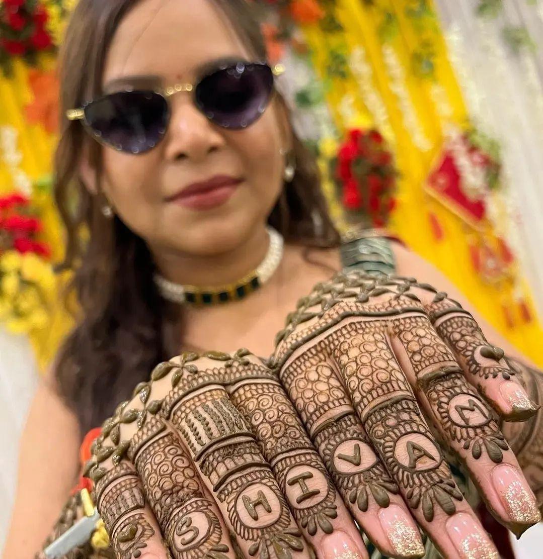 Front Hand Mehndi Designs for the Modern Woman | by postoastmedia | Medium