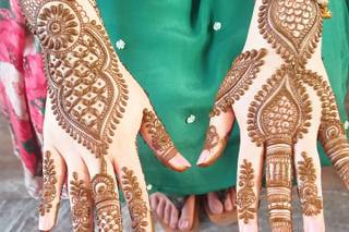 mehndi design back hand simple