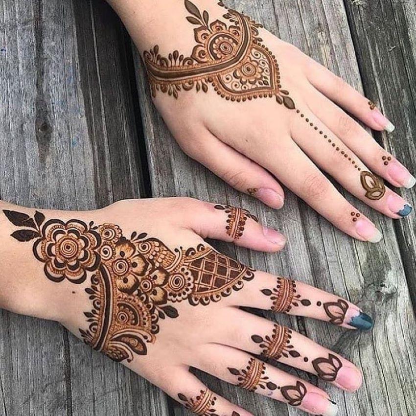 Ring style mehndi design for girls... - Unique Mehndi Designs | Facebook