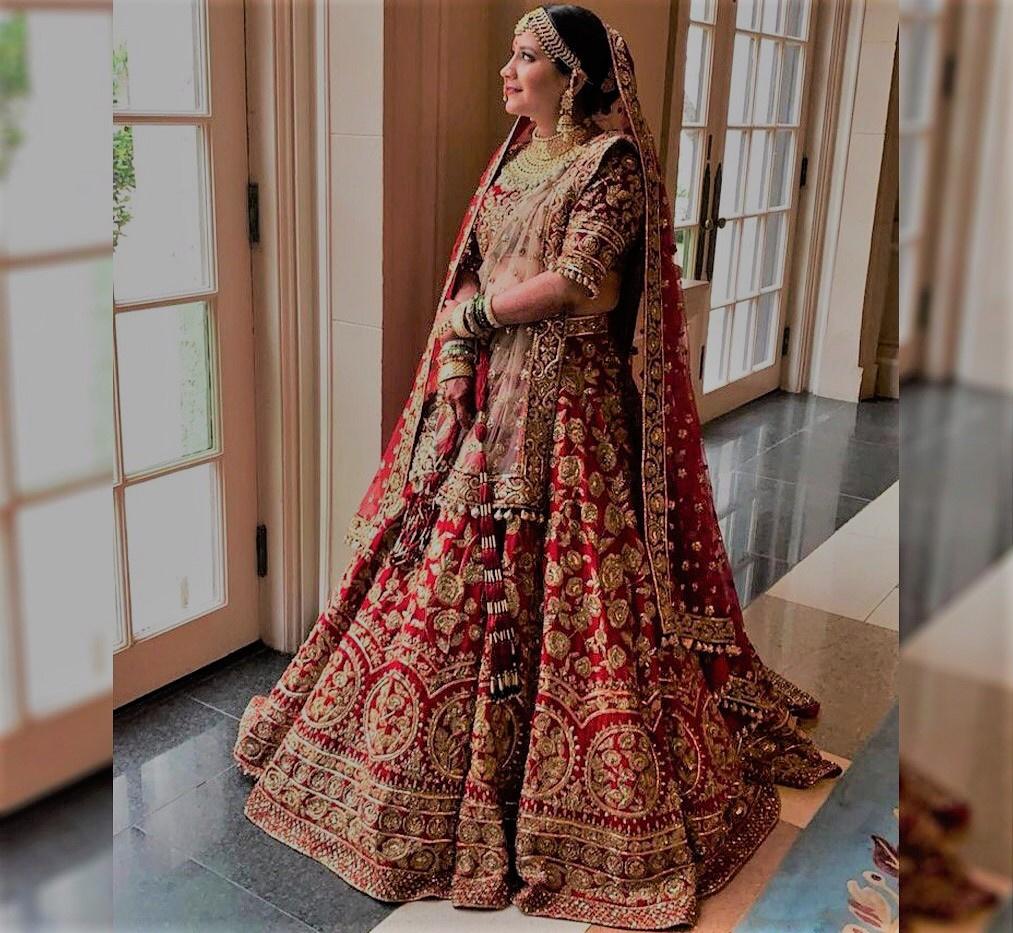 20+ Brides Who Wore Offbeat Manish Malhotra Lehengas | Wedding matching  outfits, Sangeet outfit, Indian wedding outfits