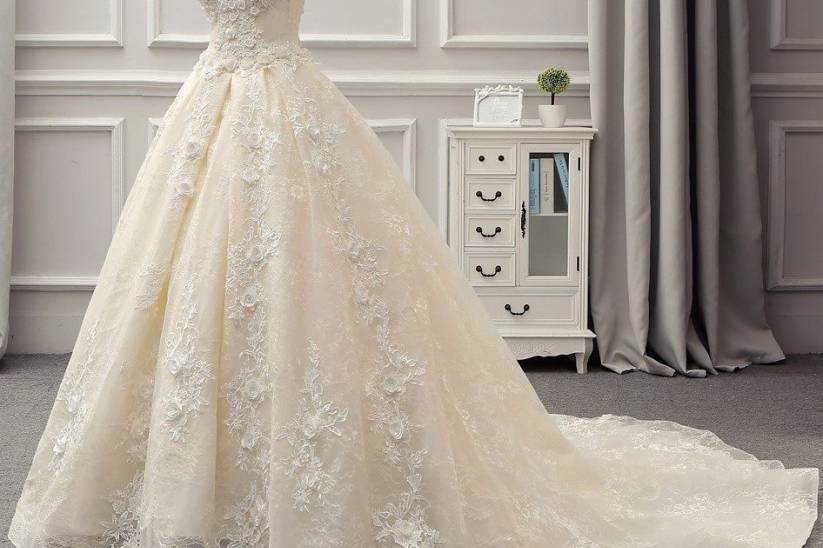 Bridal hot sale gown shops