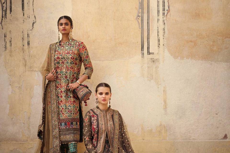 Top Labels for Designer Anarkali Suits Online | Amafhh Shopping