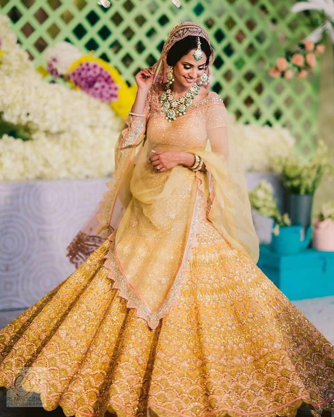 Naagin Actress Mouni Roy In A Yellow Lehenga And Wow Jewellery - Boldsky.com