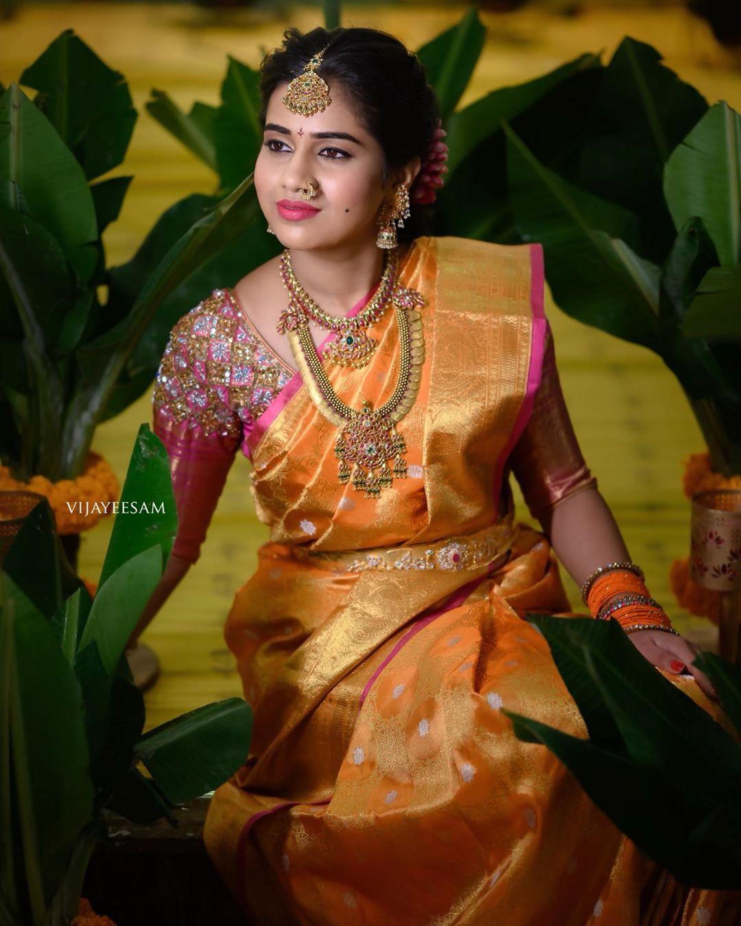 Mint Kanjivaram Saree With Embroidered Border & Contrast Blouse - Mejaaz  Fashion