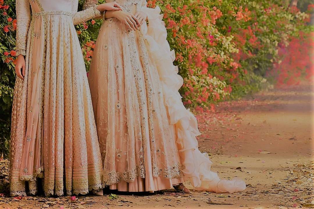 7 Mistakes to Avoid While Getting a Lehenga or Saree Blouse Stitched! |  Bridal Wear | Wedding Blog