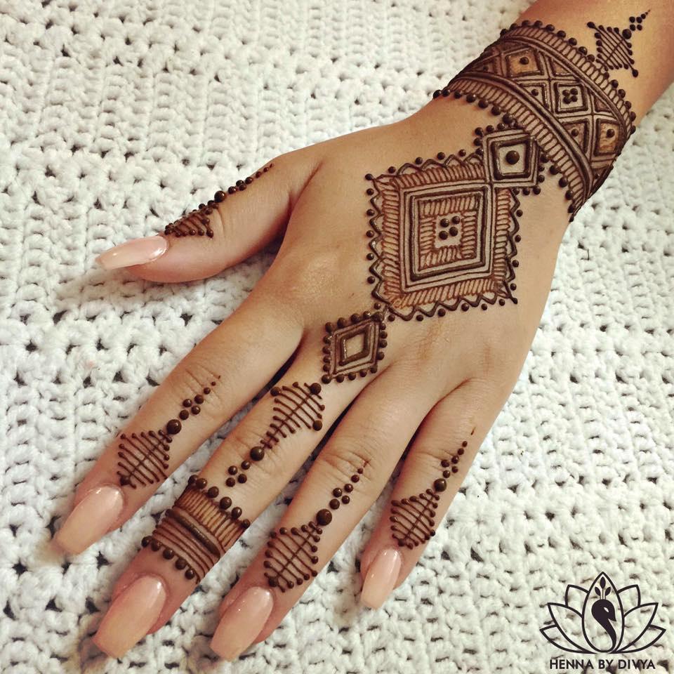 Beautiful jewellery mehndi design follow @mehndiworld_ for more . . . . . .  #mehndi #design #henna #arabic #jewellery #art #artsist #art... | Instagram