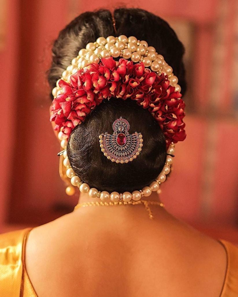 20 Simple Juda Hairstyles for Wedding Sarees and Lehengas | Mother of the  bride hair, Bun hairstyles for long hair, Bridal hair buns