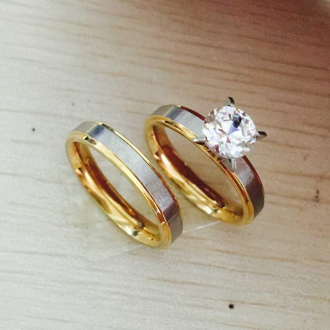 Buy Vaibhav Jewellers 18K Gold Fancy Couple Rings 492DA724-492DA725 Online  from Vaibhav Jewellers